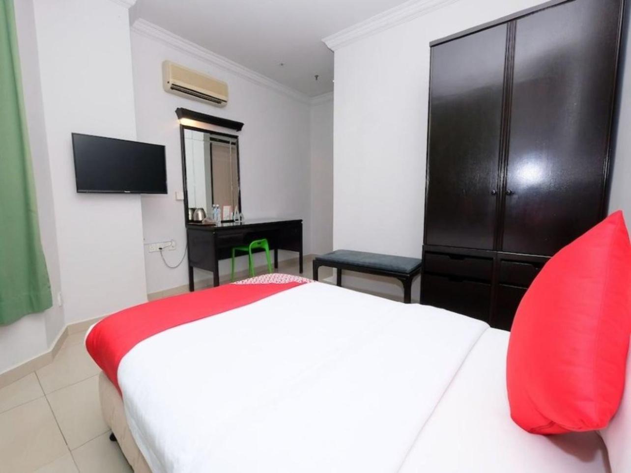 Hotel Green Park Temerloh Habitación foto